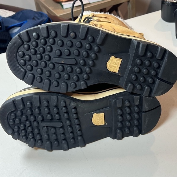 Size 10 Sorel Caribou Fleece Lined Men’s Waterproof Leather Boot Winter Warm - Picture 14 of 15